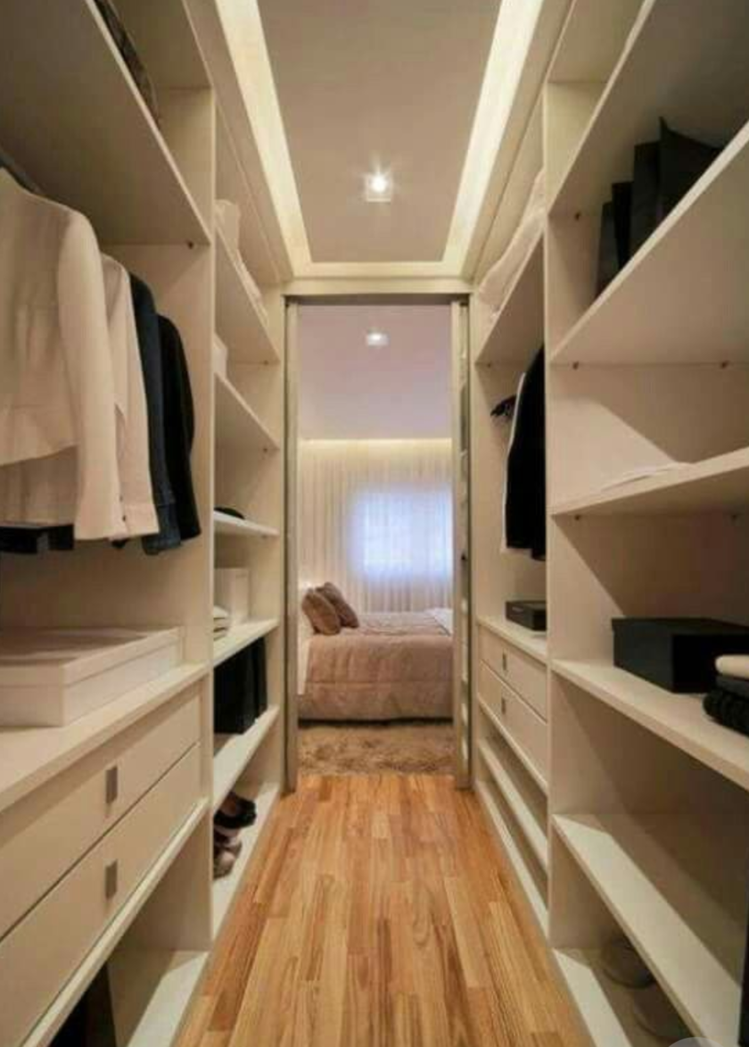 П-образная гардеробная комната в спальню Актау