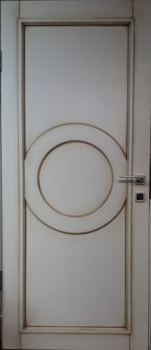 Межкомнатная дверь в профиле массив (эмаль с патиной) Актау