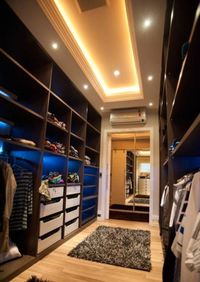 Большая открытая гардеробная комната с комбинированным наполнением Актау
